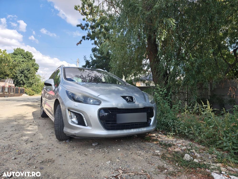 Peugeot 308 1.6HDi Premium - 8