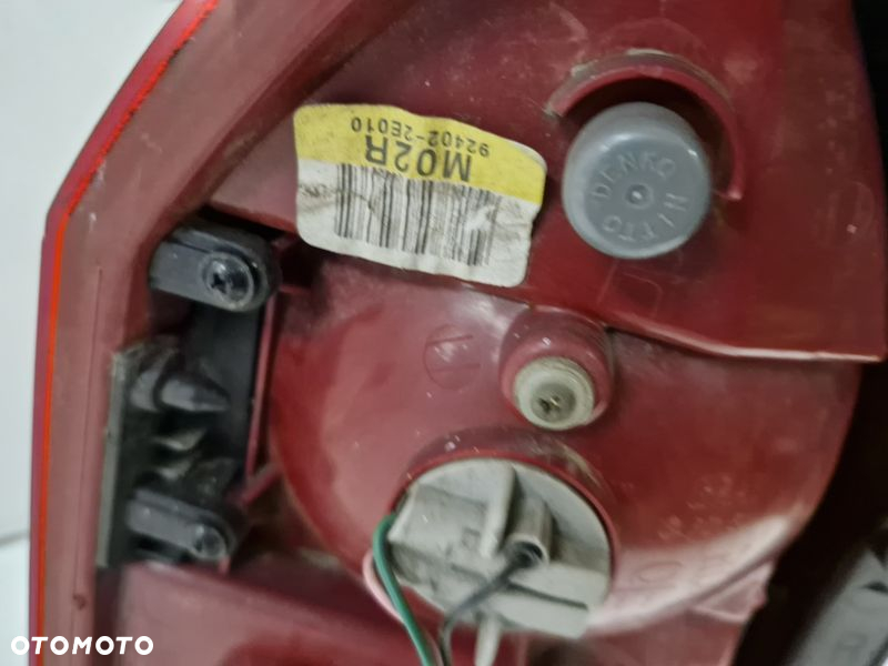 HYUNDAI TUCSON I 1 LAMPA PRAWY TYŁ 92402-2E0 - 6