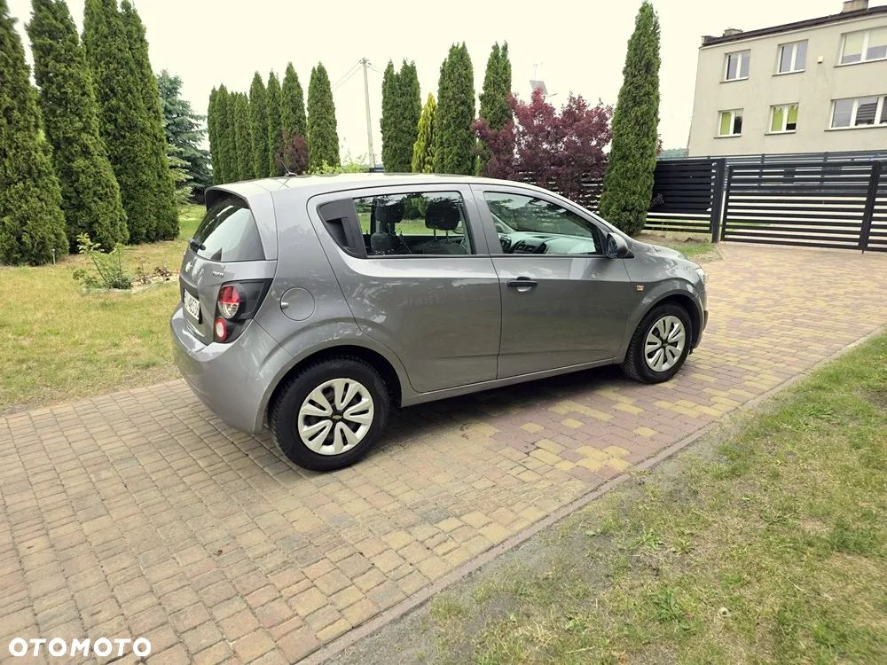 Chevrolet Aveo 1.2 LS - 4