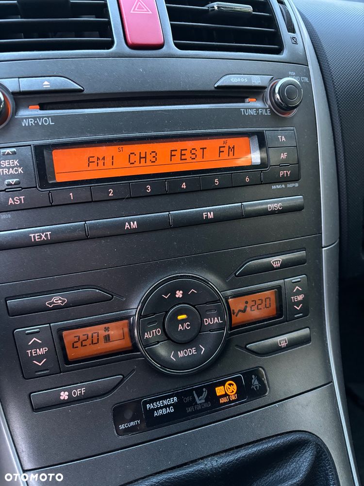 Toyota Auris 1.6 VVT-i Premium - 13