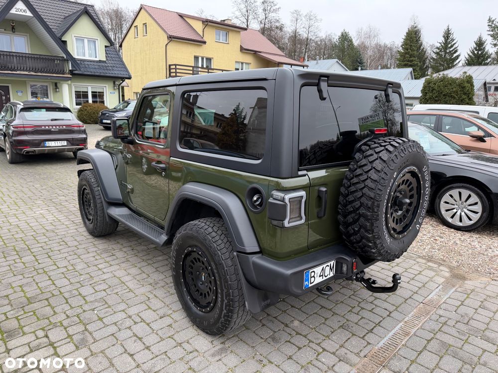 Jeep Wrangler - 4