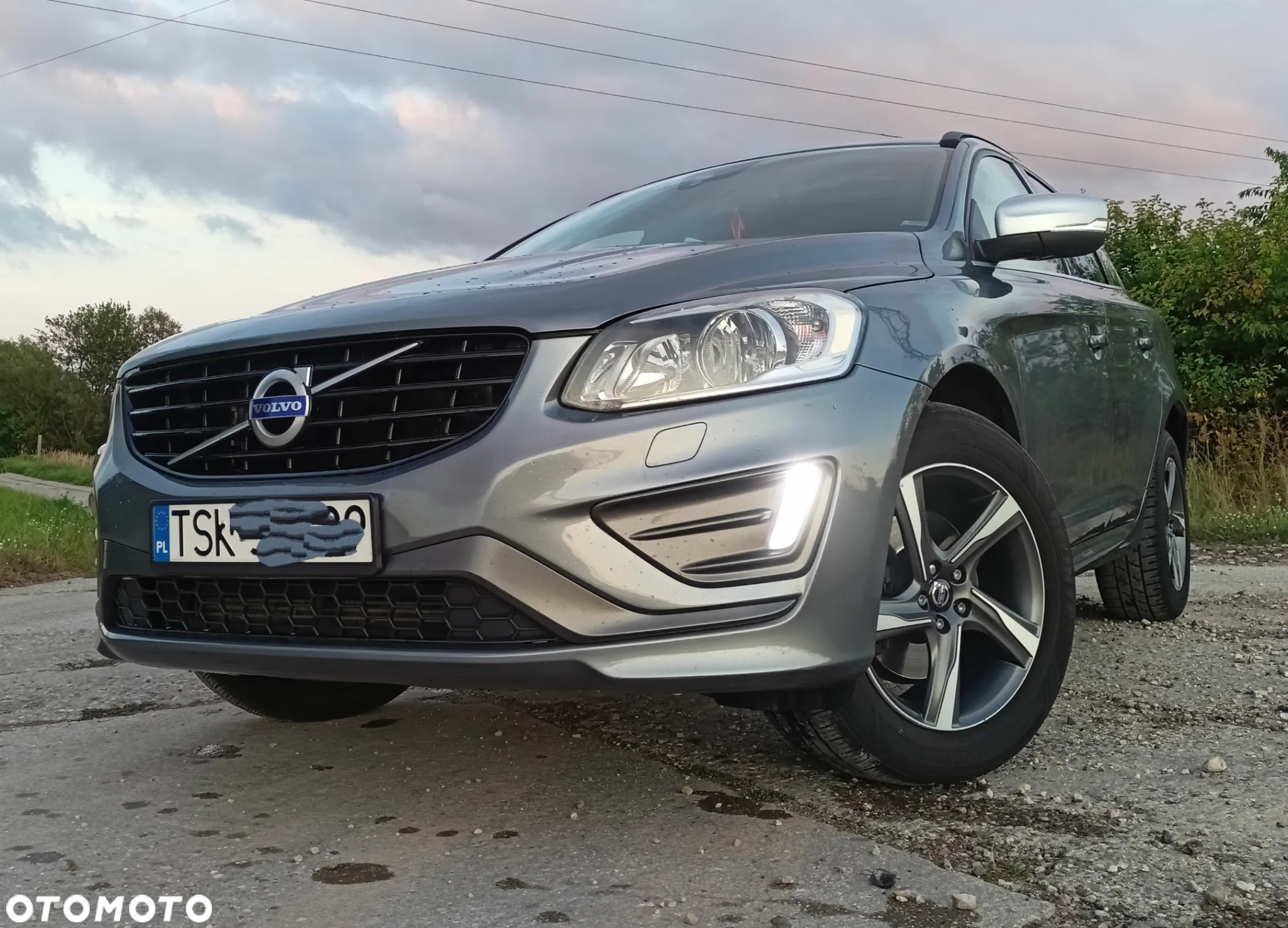 Volvo XC 60 D4 R-Design - 9