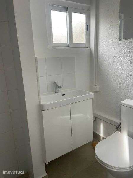 Estúdio Luminoso T0 para Arrendamento - Grande imagem: 5/8