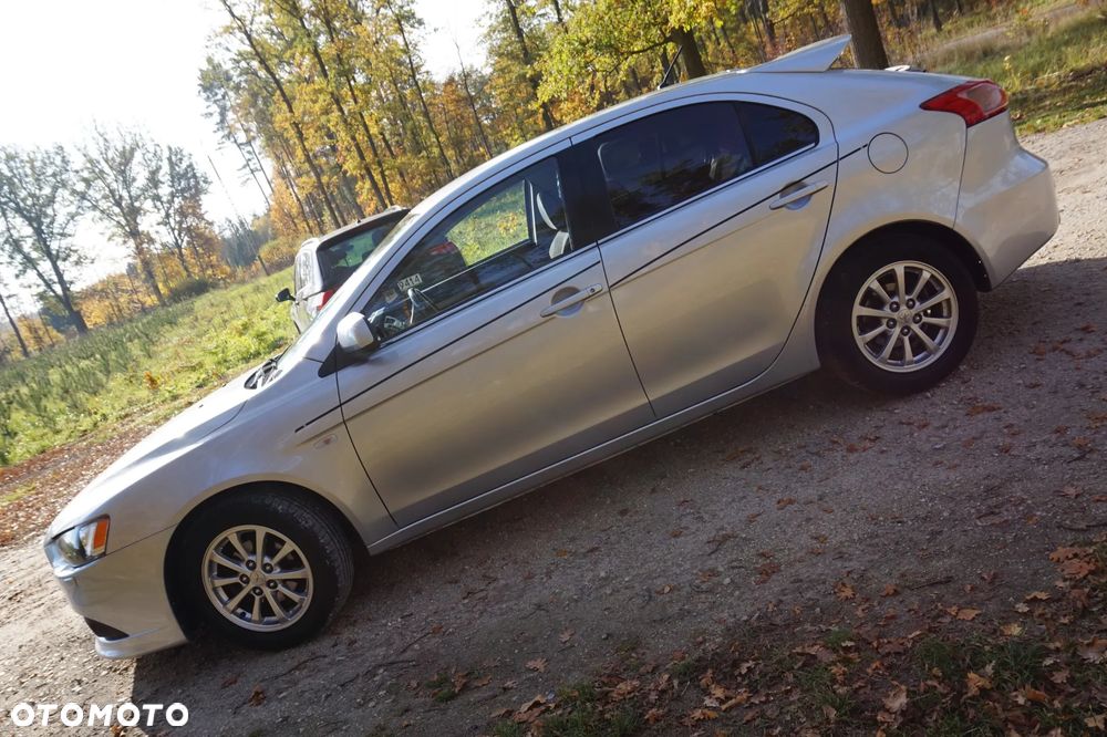 Mitsubishi Lancer