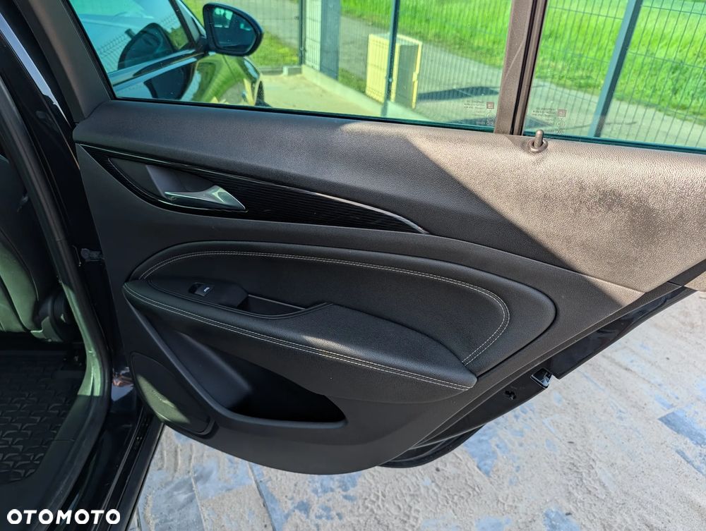 Opel Insignia 1.5 T GPF Innovation S&S - 24