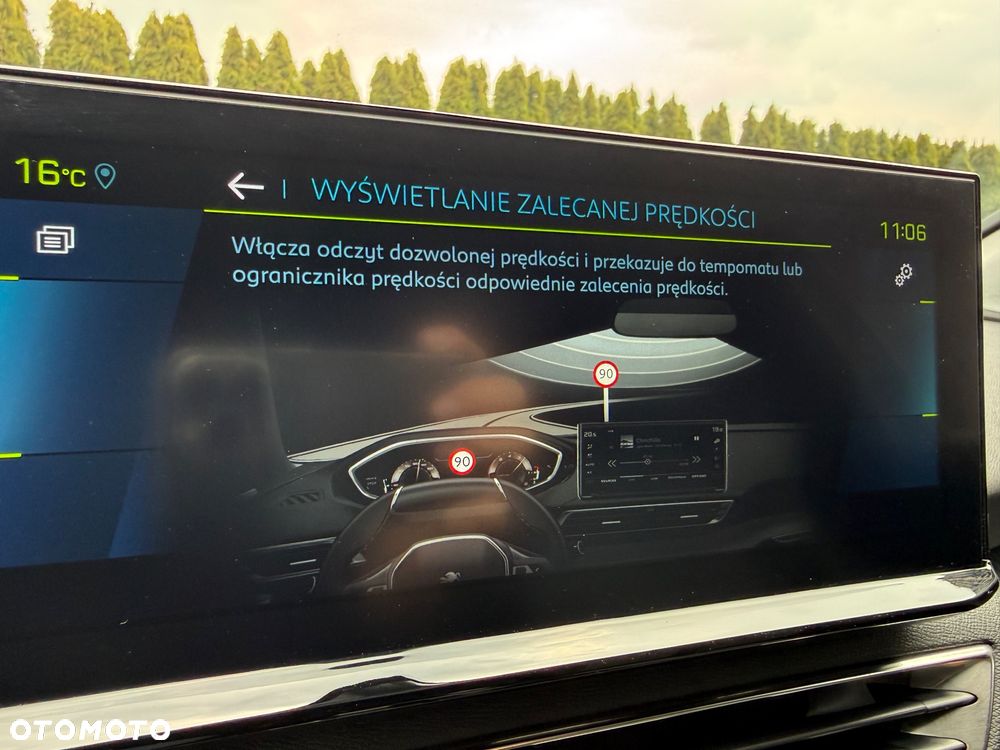 Peugeot 3008 225 e-EAT8 Allure Pack - 29