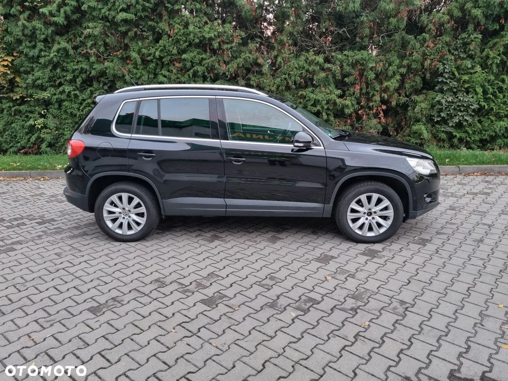 Volkswagen Tiguan - 11