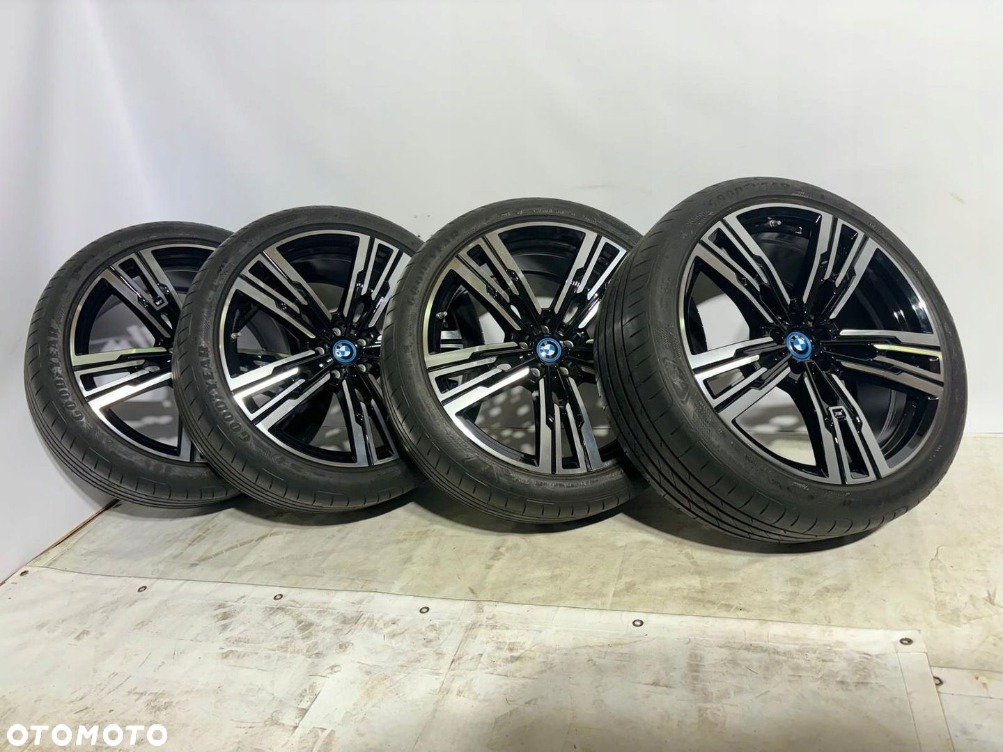 KOŁA FELGI ALUFELGI BMW i7 G70 5A19DF0 5A19DF1 908M 285/35 R21 255/40 R21 - 4
