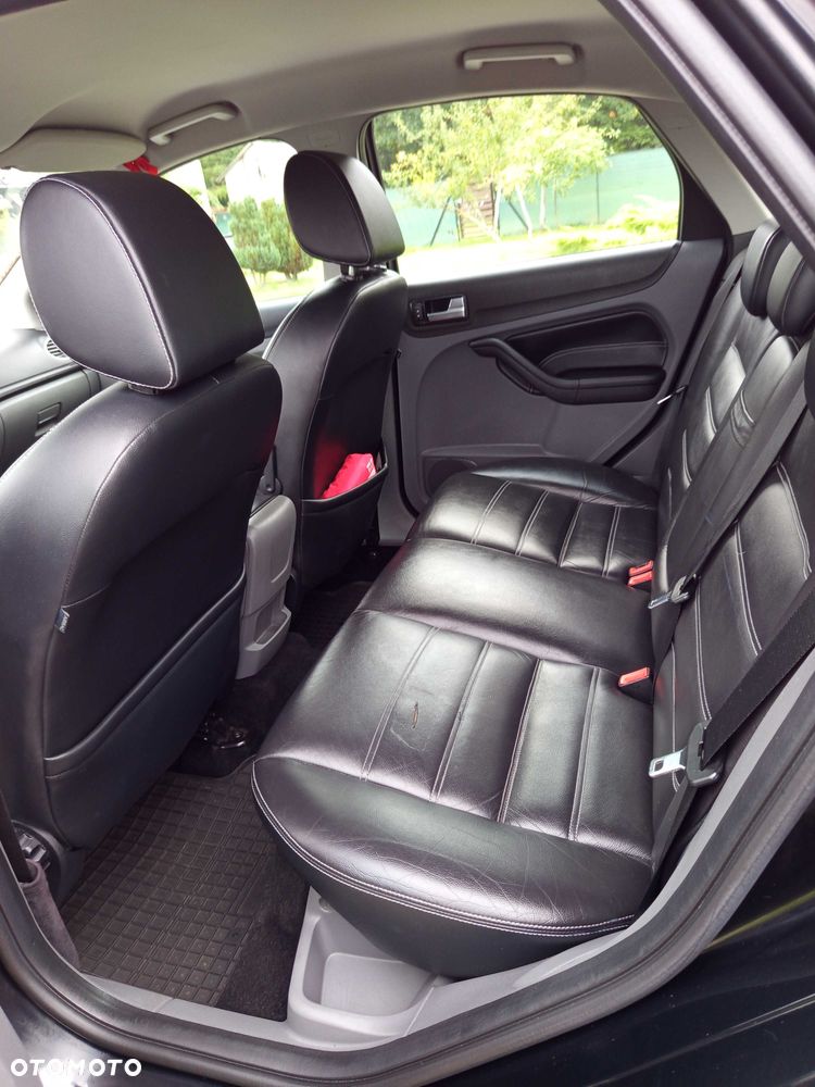 Ford Focus - 8