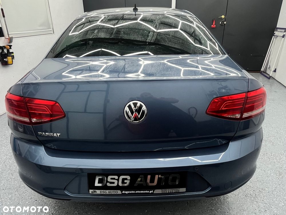 Volkswagen Passat - 6