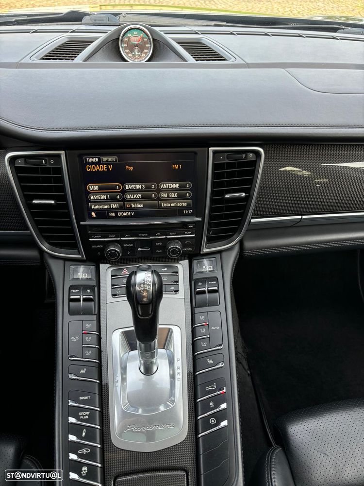 Porsche Panamera Platinum Edition - 12