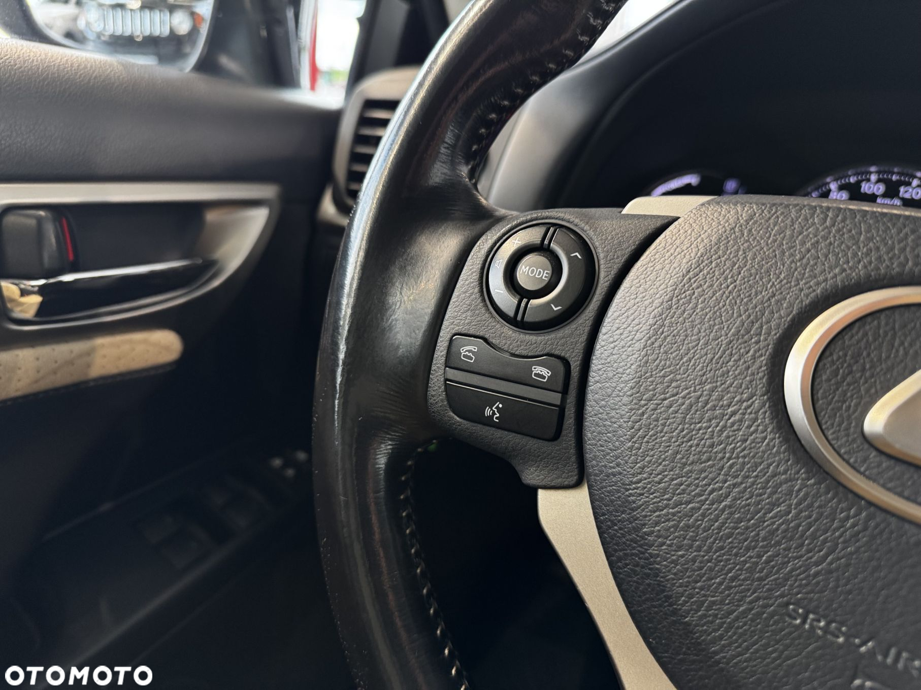 Lexus CT - 20