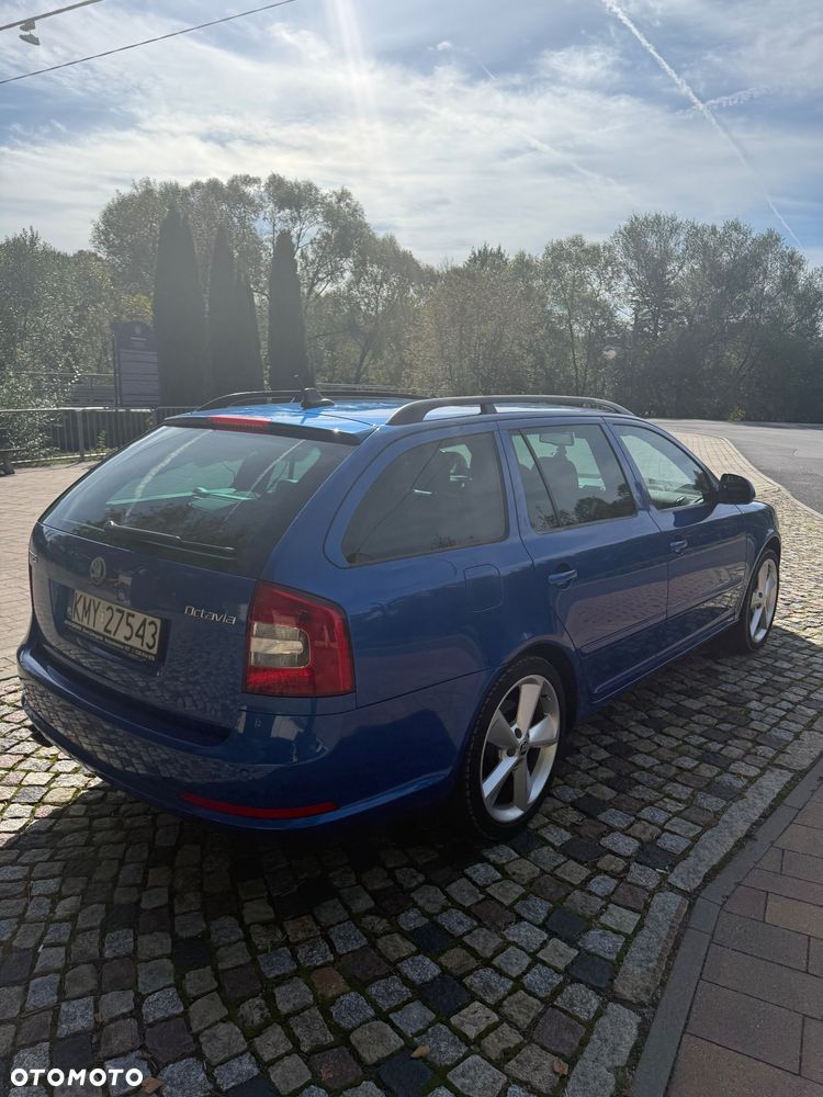 Skoda Octavia 2.0 TDI DPF RS - 3