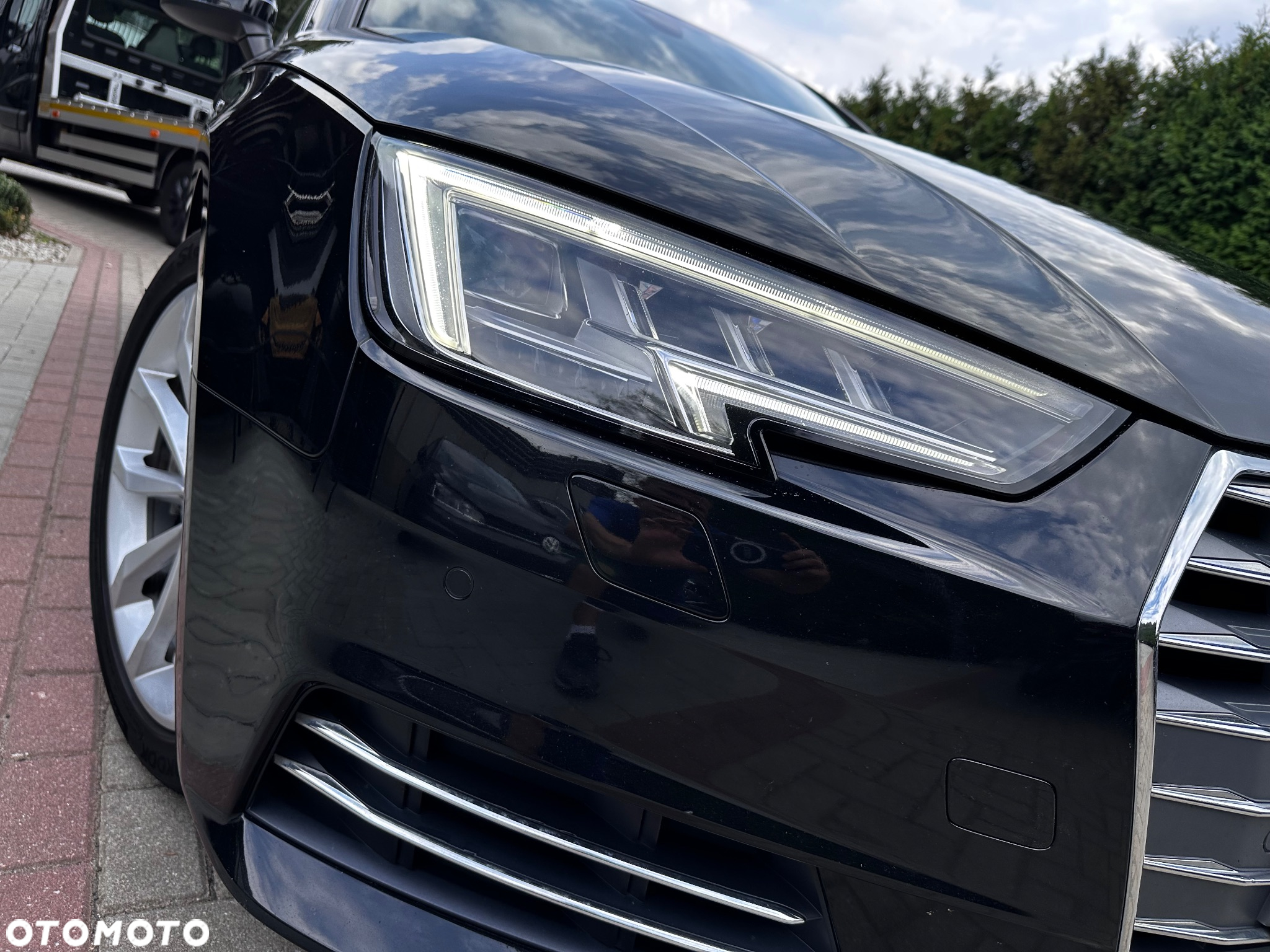 Audi A4 Avant 40 TDI S tronic S line - 36