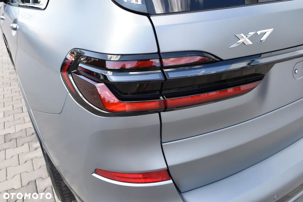 BMW X7 xDrive40d mHEV Individual Edition sport - 8