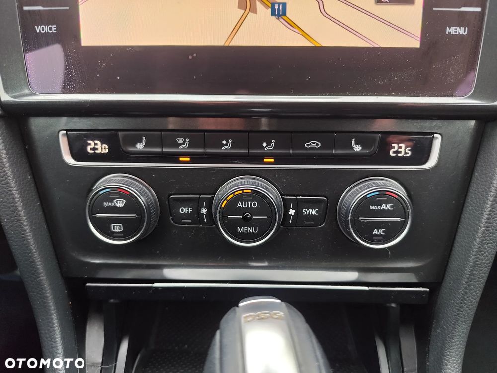 Volkswagen Golf 1.6 TDI (BlueMotion Technology) DSG Comfortline - 21