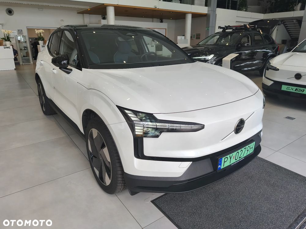 Volvo EX30 69kWh Single Motor Long Range Plus - 8