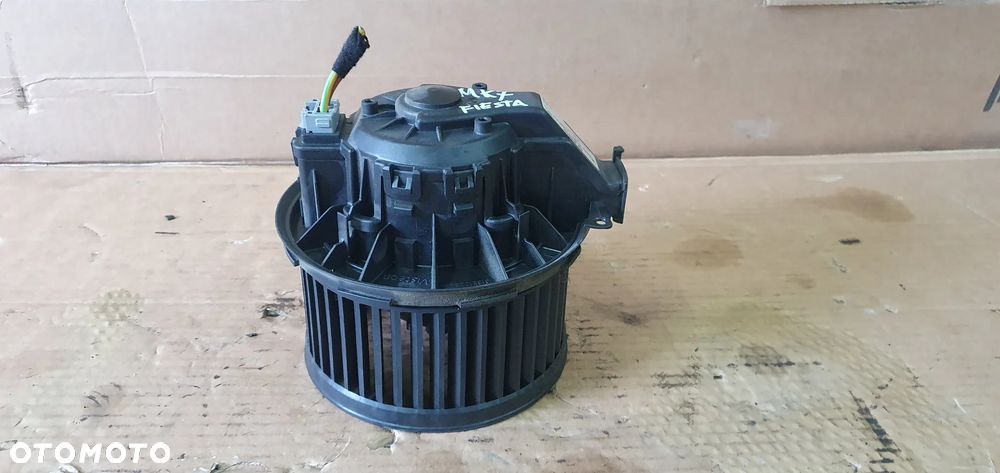 Wentylator silnik dmuchawy nagrzewnicy Ford Fiesta MK7 8E2H-18456-AA - 2