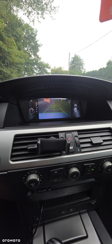 BMW Seria 5 525i - 15