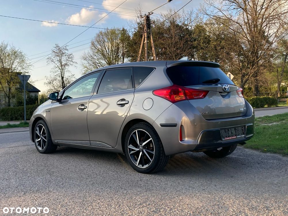 Toyota Auris 1.8 HSD Luna - 5