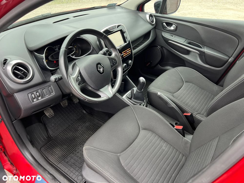Renault Clio 1.2 16V 75 Life - 15