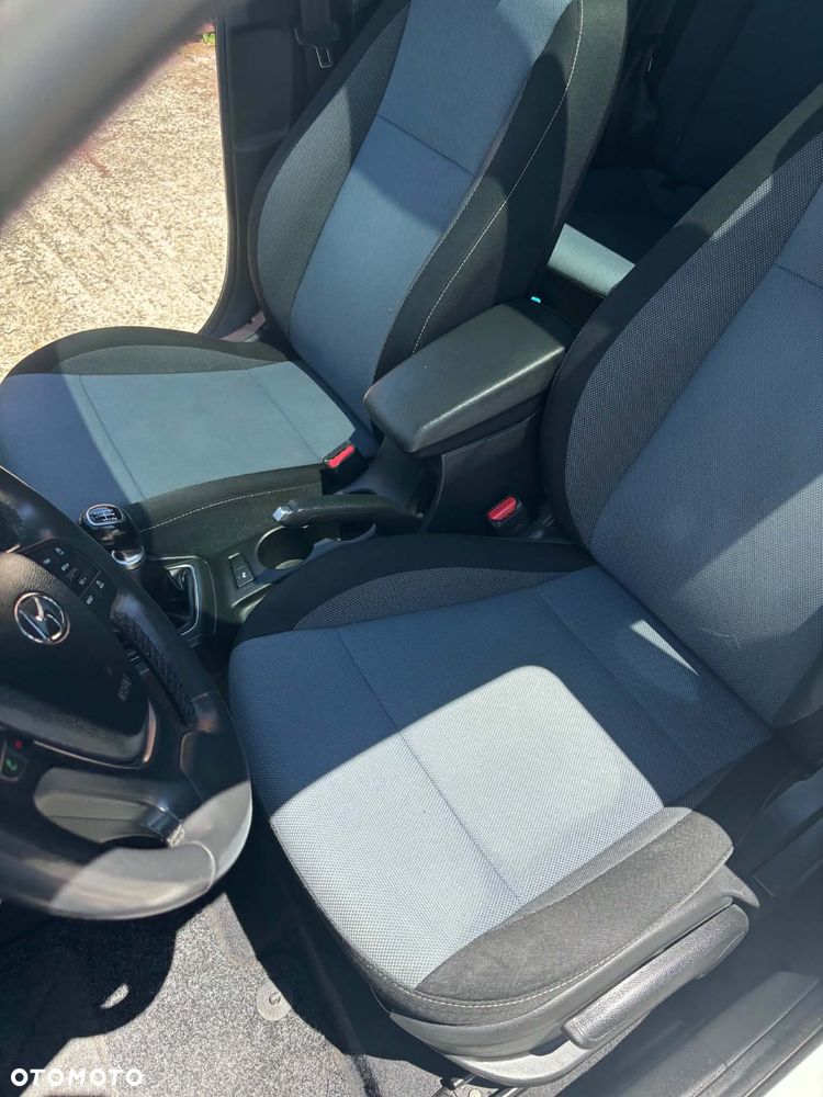 Hyundai i20 1.2 Trend - 9