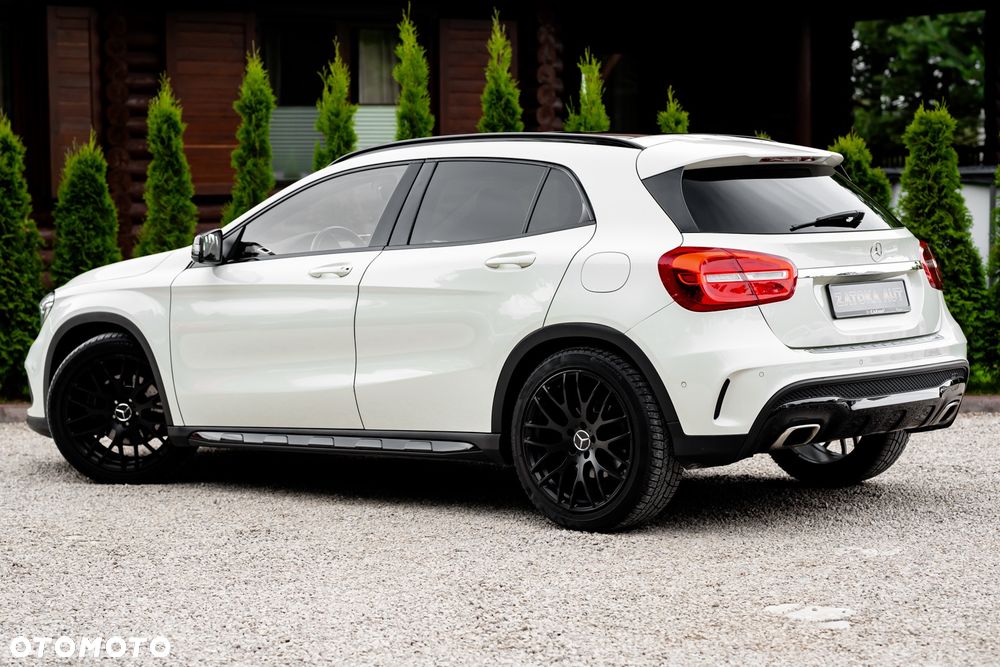 Mercedes-Benz GLA 250 4-Matic - 14