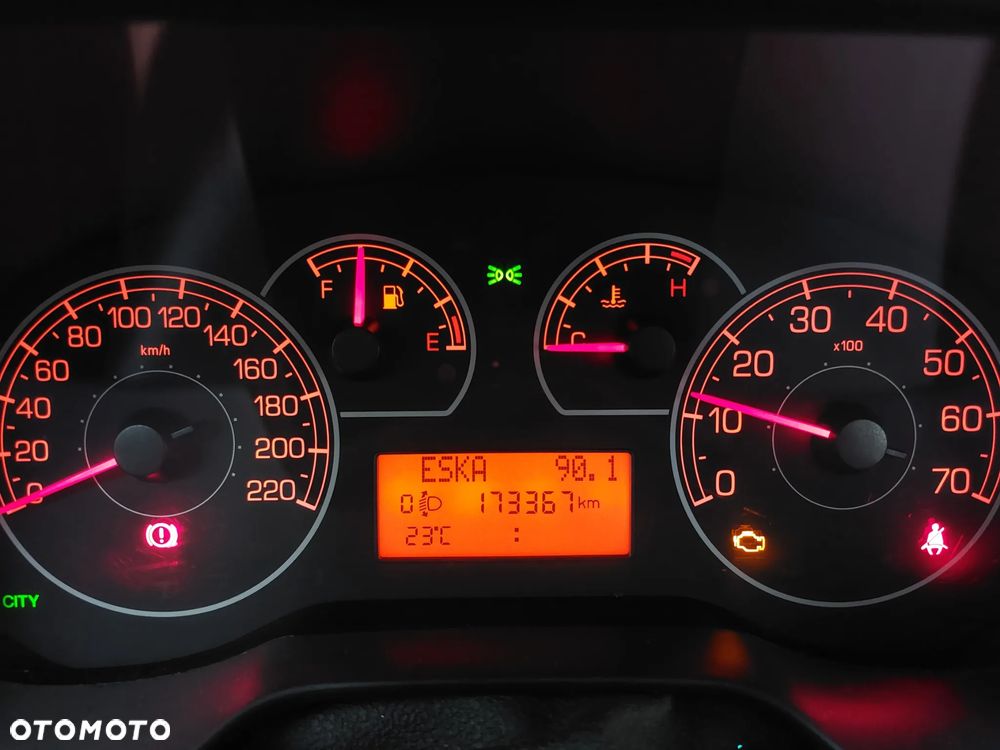 Fiat Grande Punto 1.4 8V 360 - 6