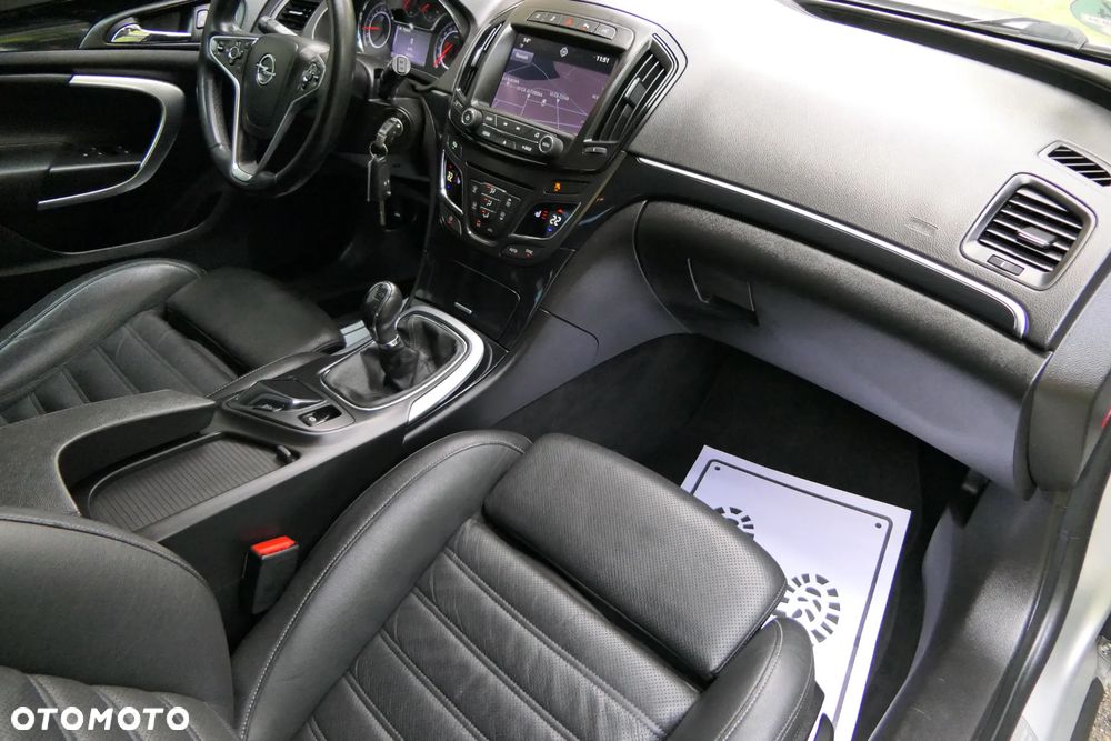 Opel Insignia 1.6 T Cosmo S&S - 18