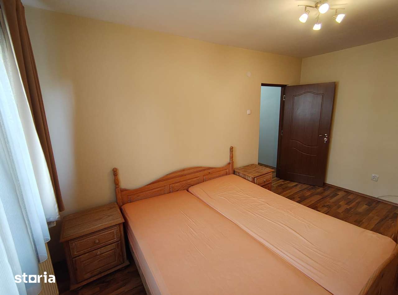 Apartament 3 camere, zona Dambu, 74mp, proaspat renovat — fotografia 1