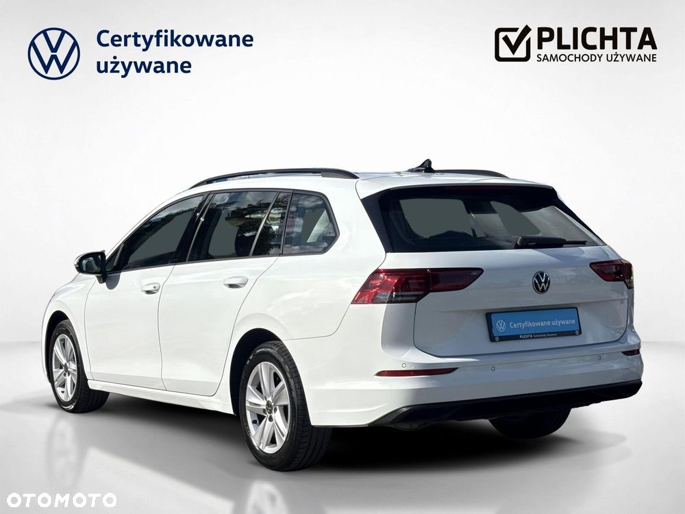 2021 Volkswagen Golf, photograph 3