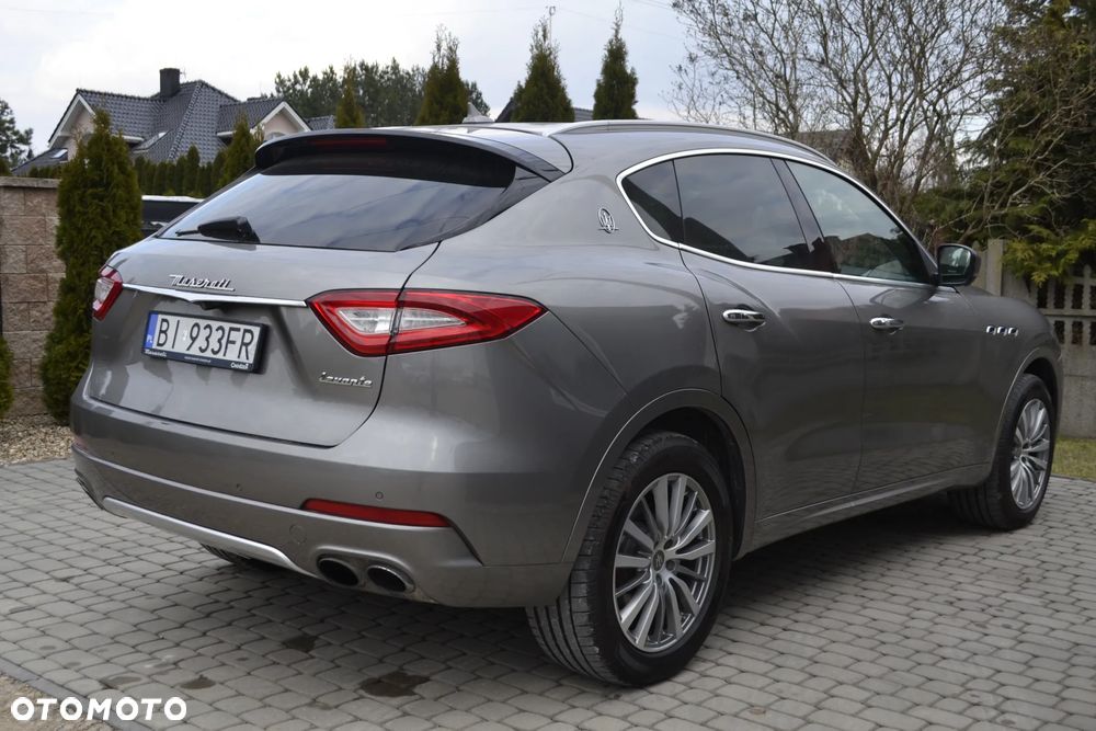 Maserati Levante - 13
