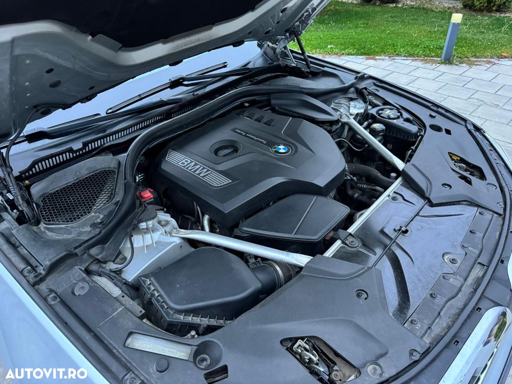 BMW Seria 5 520i Aut. Luxury Line - 10