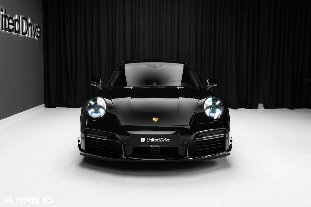 Porsche 911 911Turbo S - 2