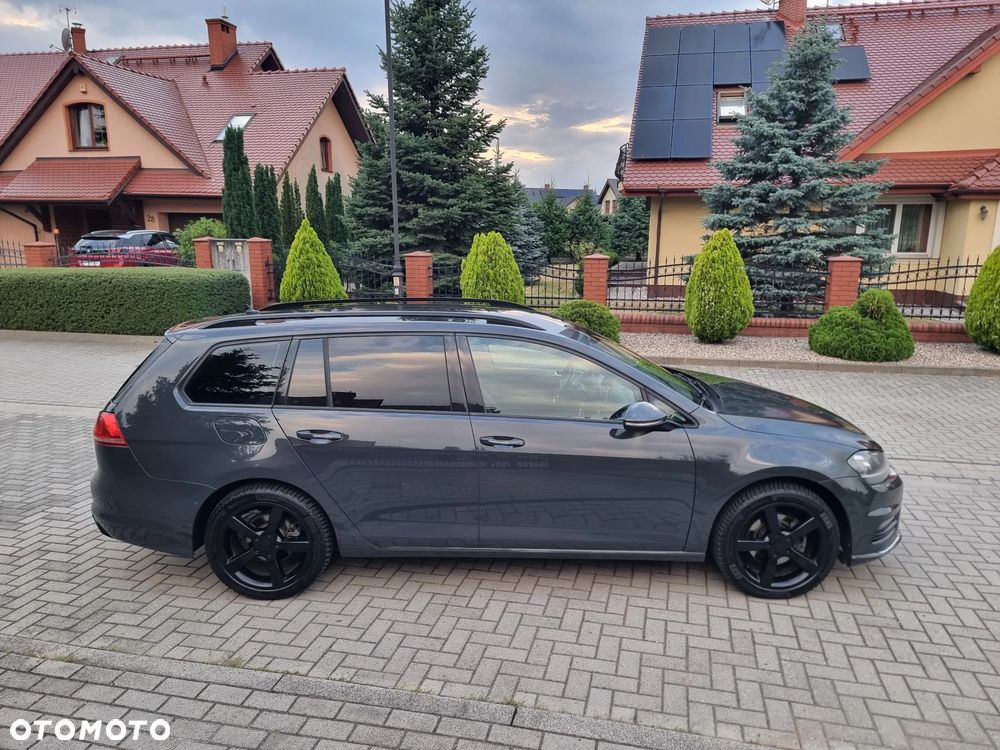 Volkswagen Golf - 9