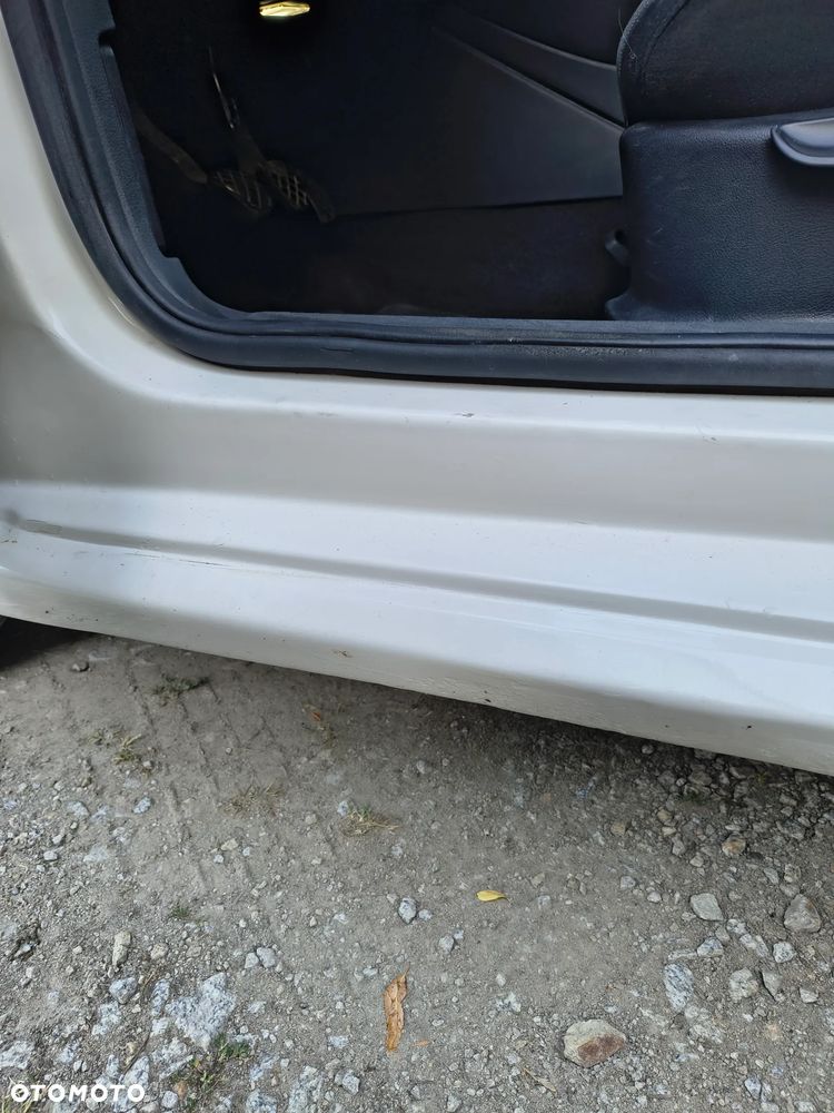 Volkswagen Polo 1.6 TDI DPF Trendline - 11