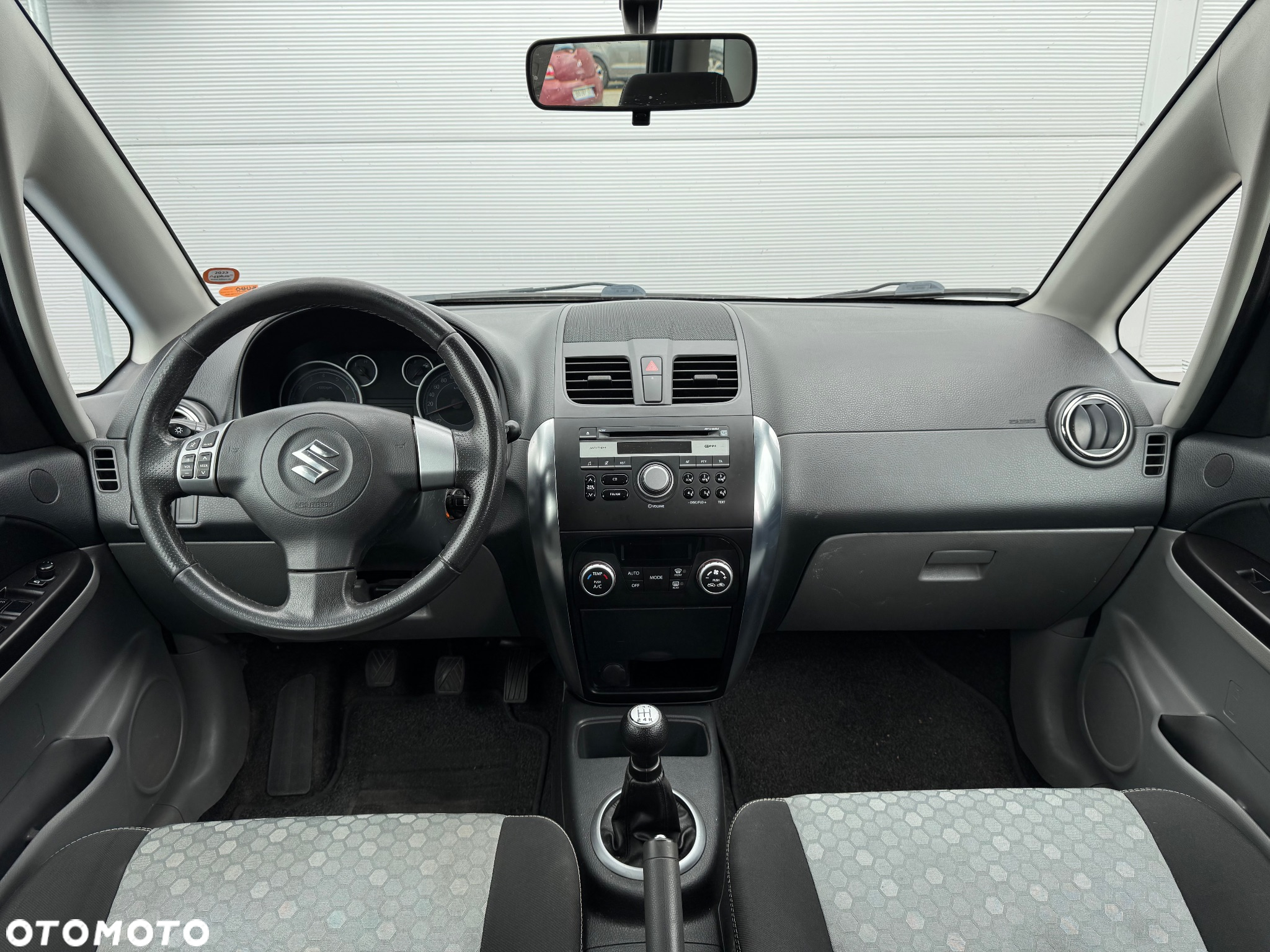Suzuki SX4 1.6 Comfort - 11