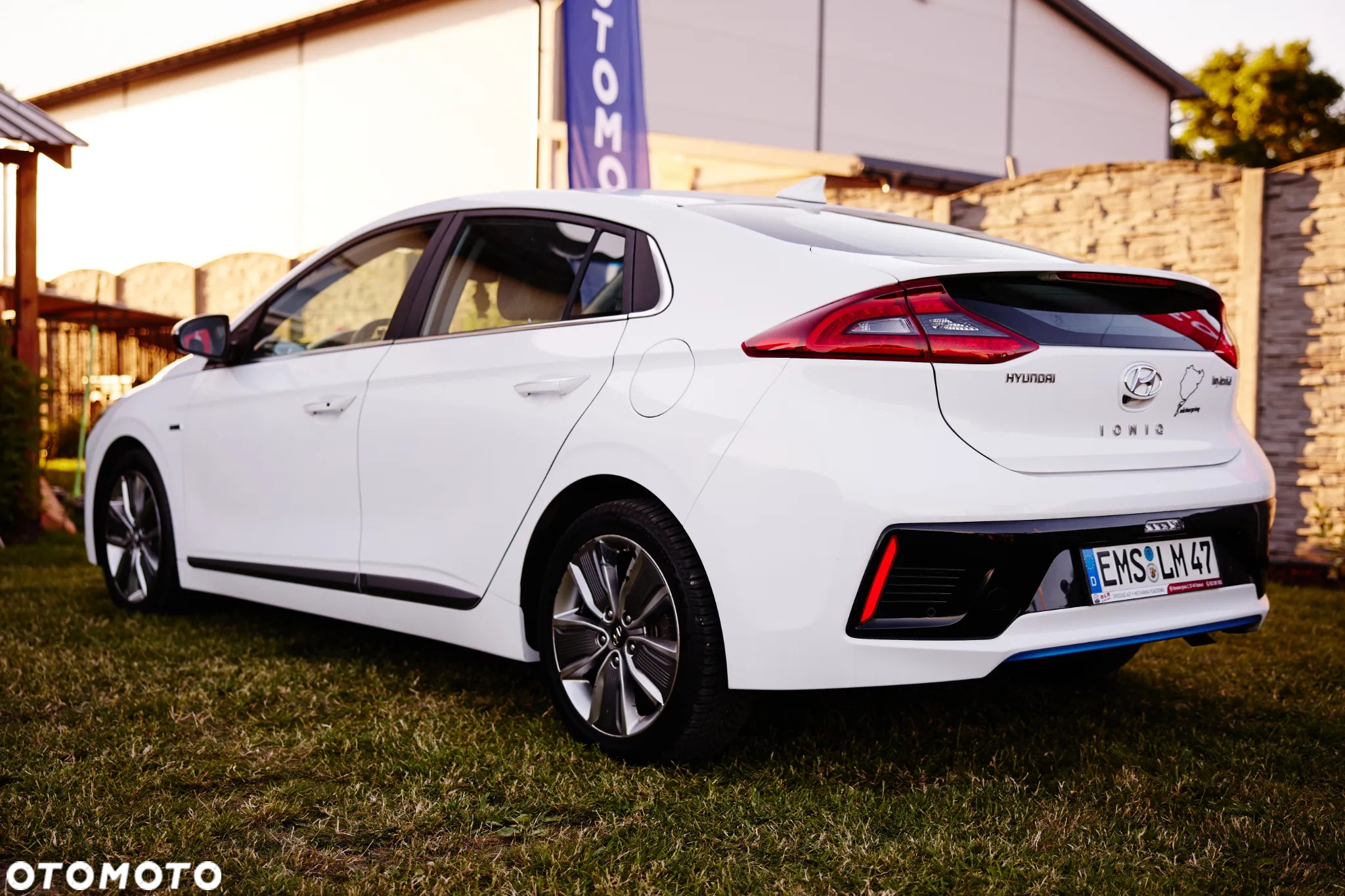 Hyundai IONIQ hybrid Platinum - 4