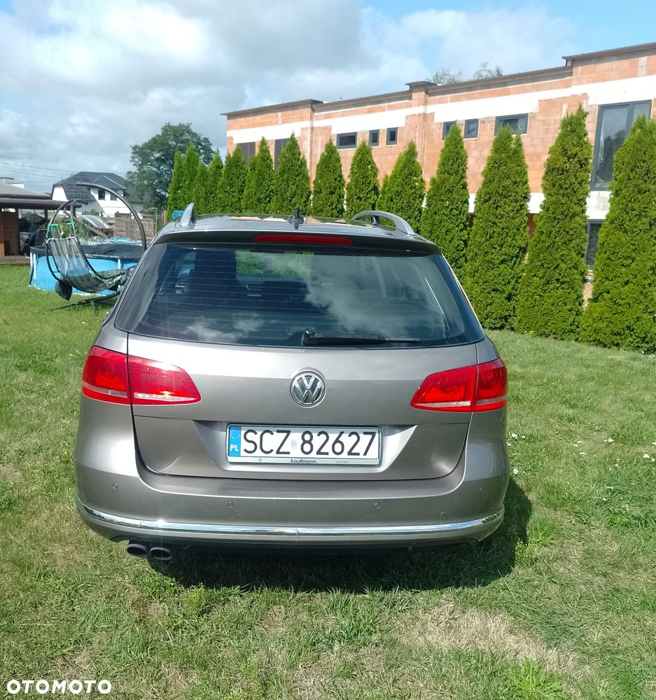 Volkswagen Passat - 4