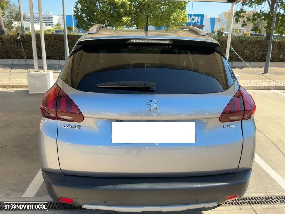 Peugeot 2008 1.2 PureTech Allure EAT6 - 3