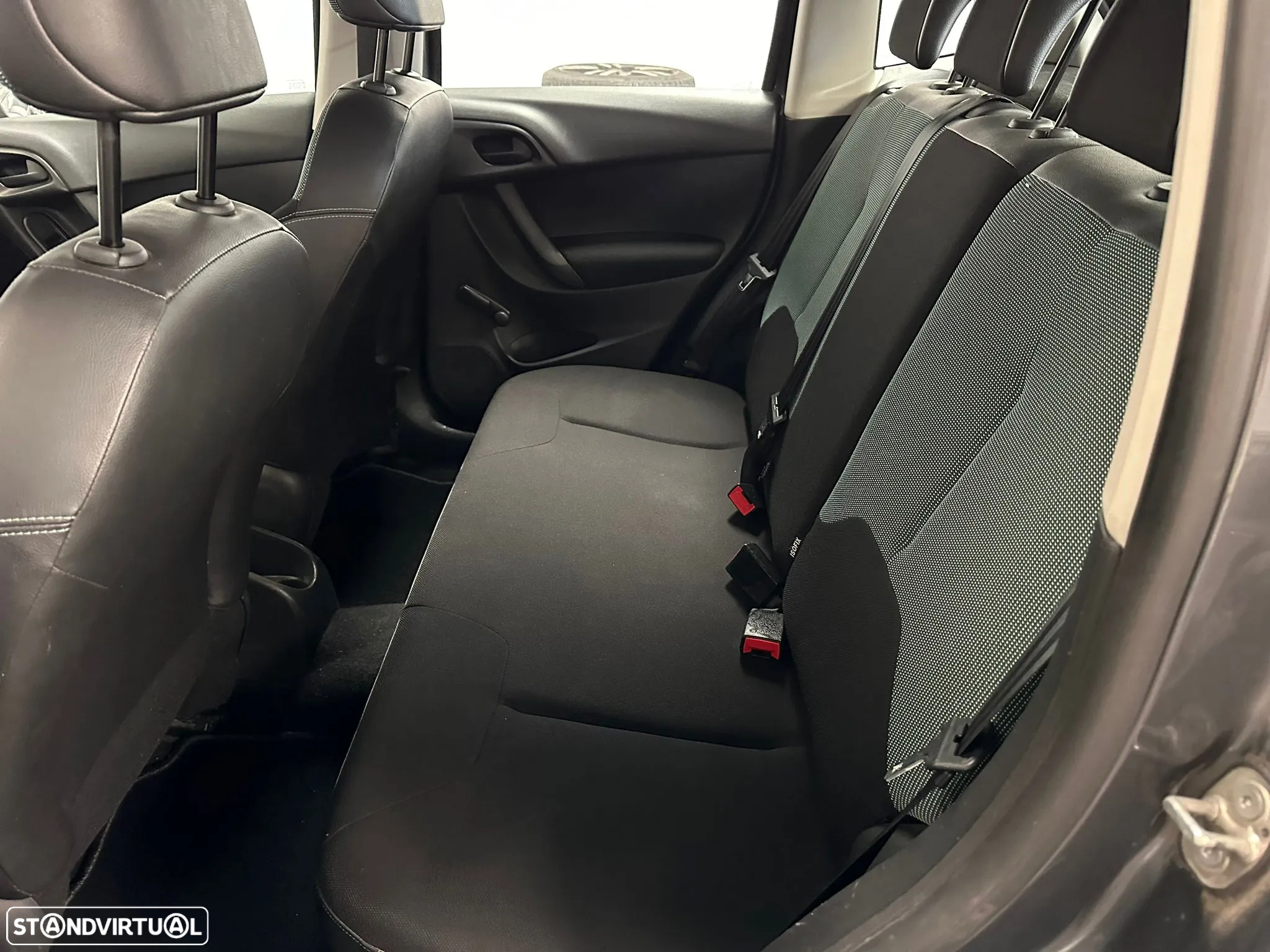 Citroën C3 1.2 PureTech Attraction - 8
