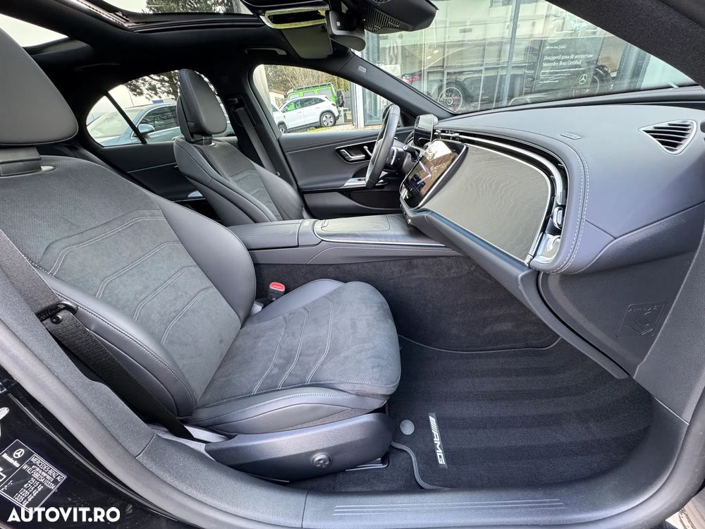 Mercedes-Benz E 200 4MATIC 9G-TRONIC AMG Line NIGHT Edition - 9