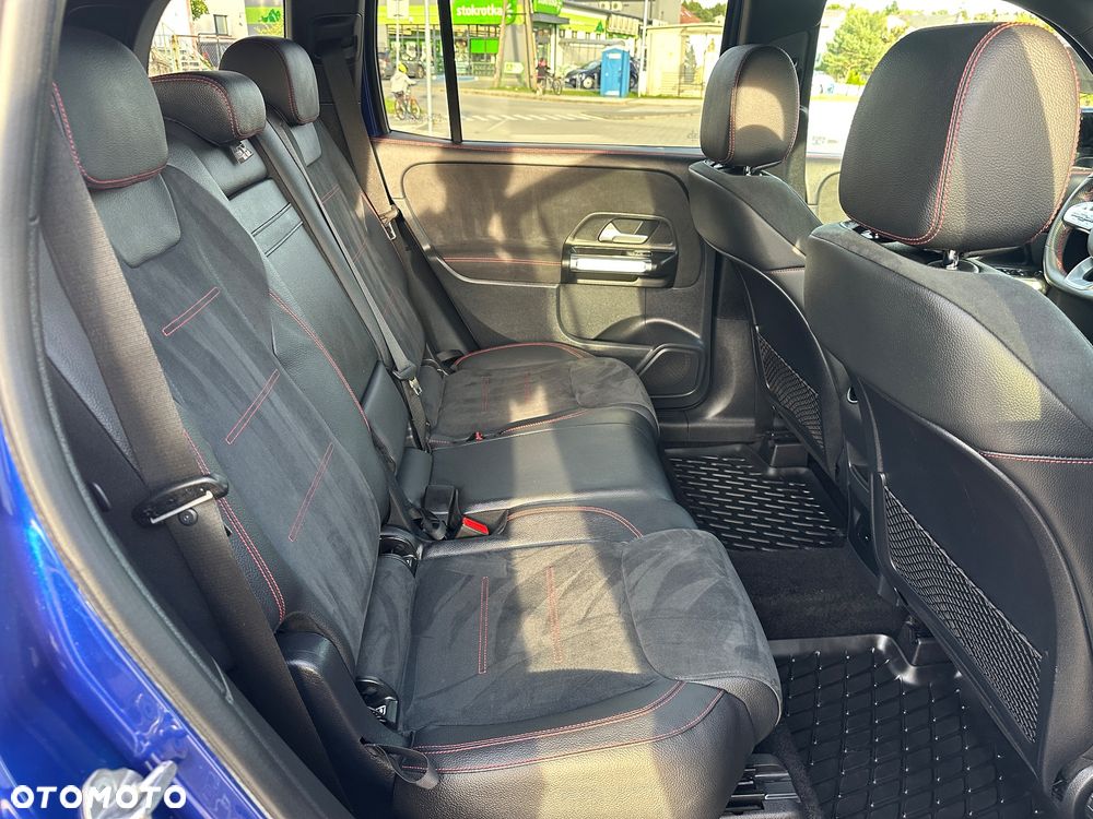 Mercedes-Benz GLB 220 d AMG Line 8G-DCT - 14