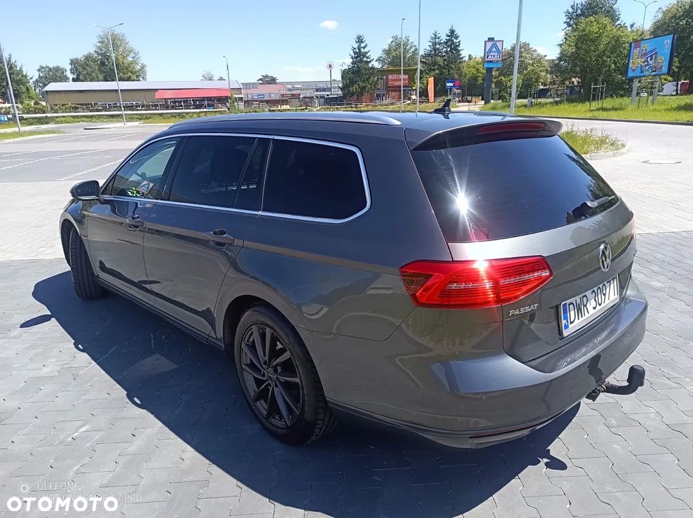 Volkswagen Passat - 17