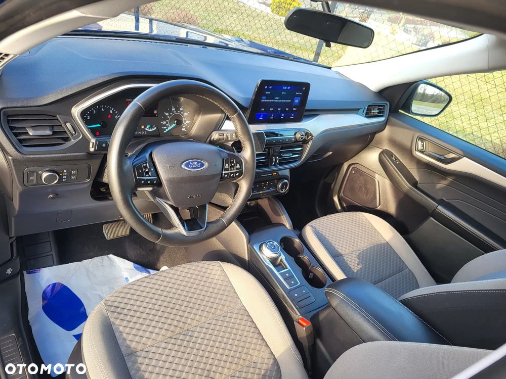 Ford Kuga 1.5 EcoBoost ST-LINE - 4