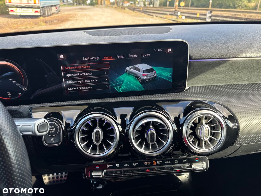 Mercedes-Benz Klasa A 200 d AMG Line 8G-DCT - 27