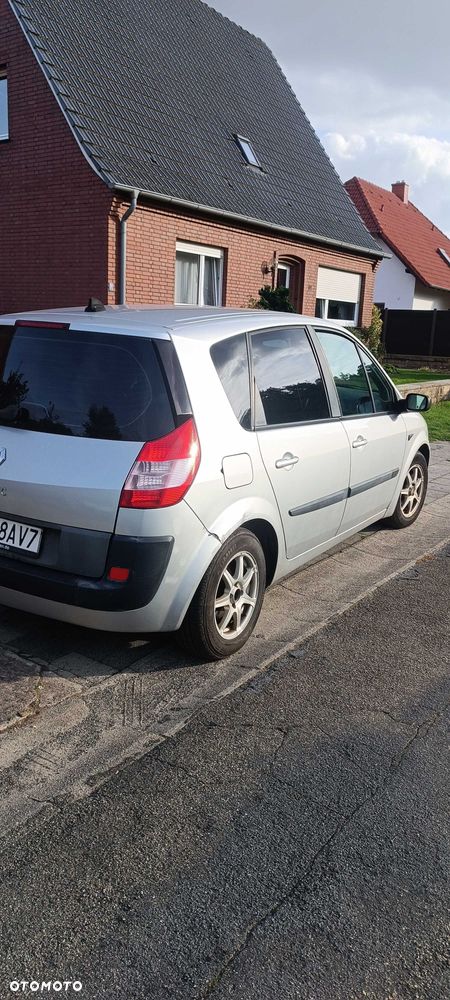 Renault Scenic - 4