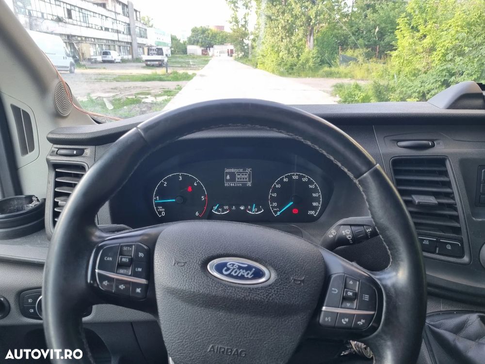 Ford TRANSIT - 13