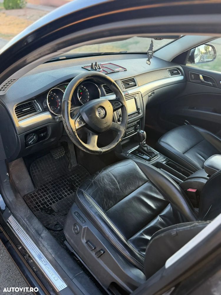 Skoda Superb 2.0 TDI DSG Premium Edition - 5