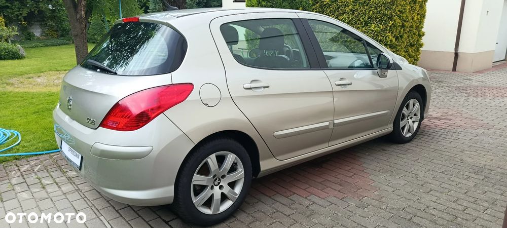 Peugeot 308 - 15